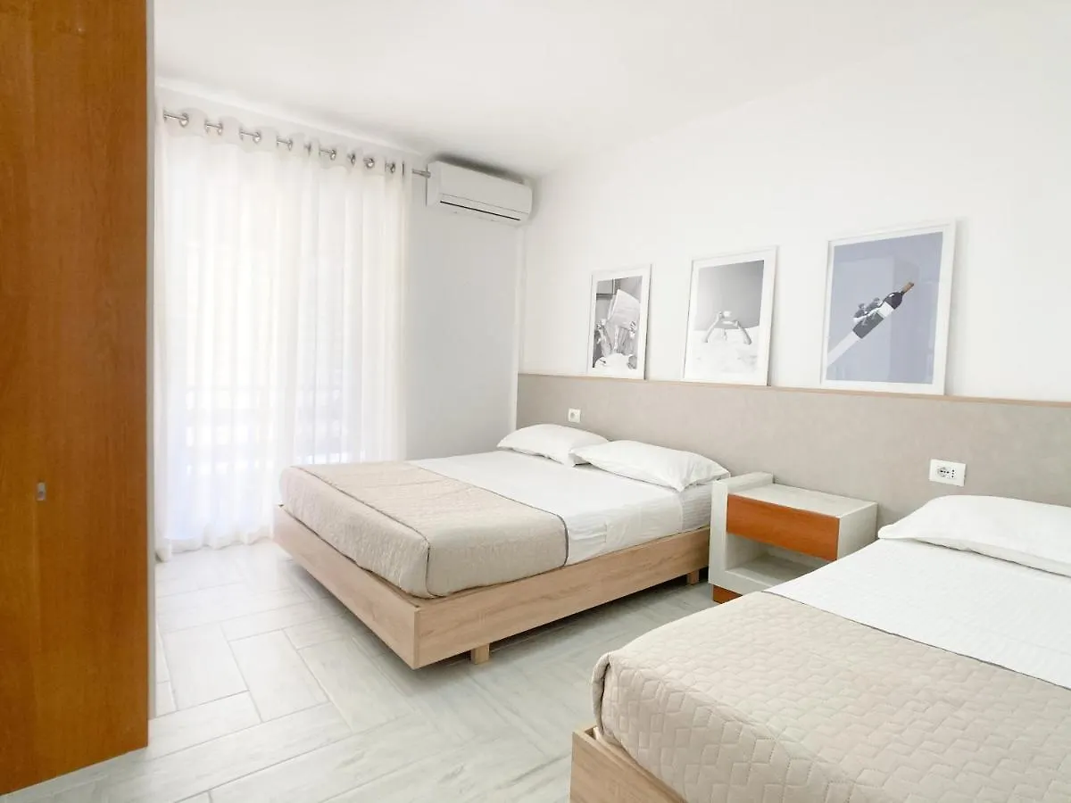Promo Price September - Home By The Sea 1 Min From The Beach Golem  Apartament Golem (Tirana)